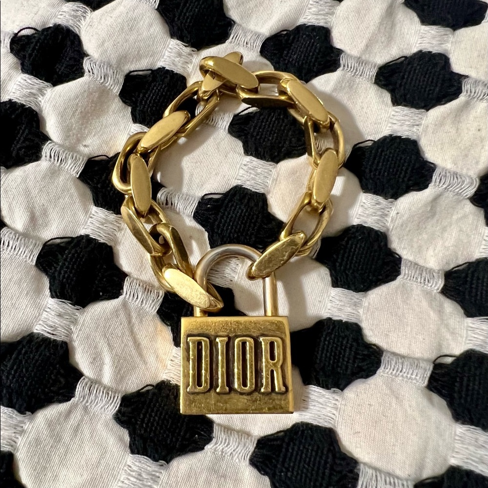 Dior bracelet.